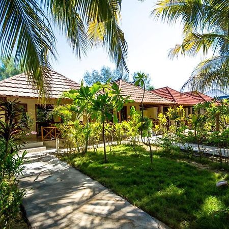 Fantastic Cottages Gili Meno Eksteriør billede